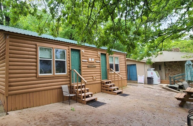 The Captains Quarters at Northside Marina & Resort