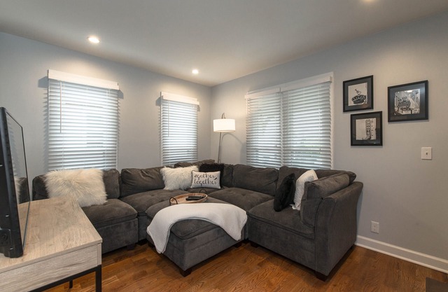 The Cash★Stroll through Hillsboro Village★Free Parking-11 mins to downtown!