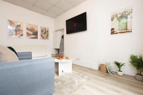 The Central Loft- lush 1Bd Flat, up to 4ppl