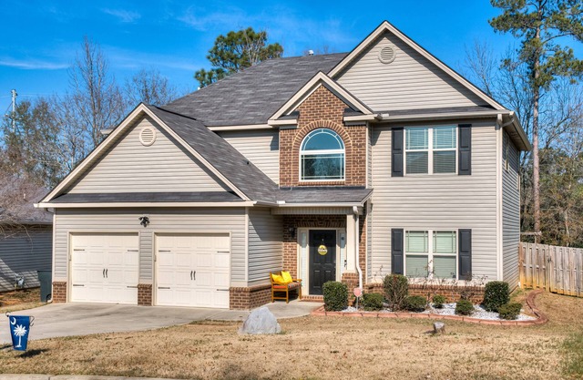 The Charlotte - Spacious 4-bd home in N. Augusta minutes from Downtown