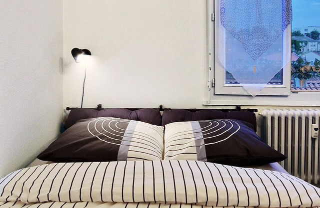 The Cherub - Cute Studio near downtown and Tram