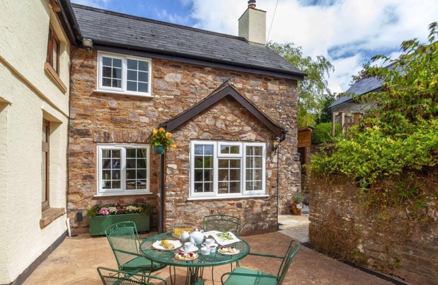 The Cottage, Catford House