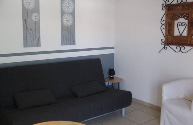 The countryside at the gates of Montpellier - studio equipped for 2-3 people