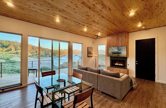 The Cove at Port Orford: Steelhead Suite