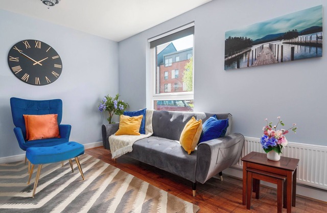 The Cozy Atmosphere Lodge located just 3.5 miles away from the city center