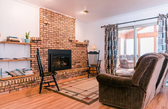 The Cozy Cottage