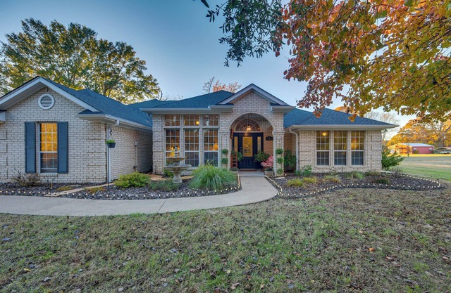 'The Crown Goose' - Bullard Home w/Pool & Spa!