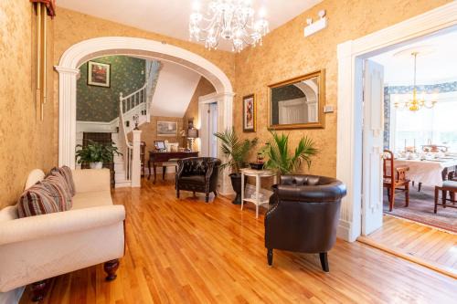 The Dawson House Bed & Breakfast