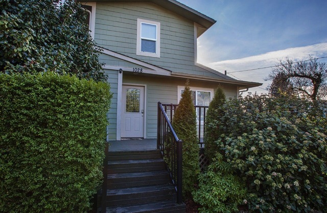 The Edmonds Guest House Family Friendly