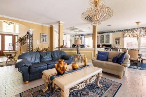 The Estate Home