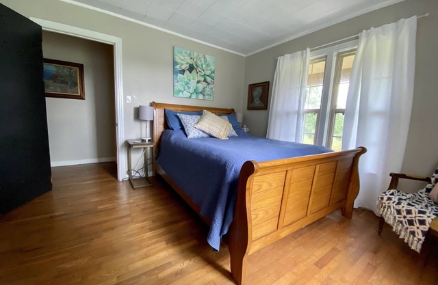 The Farm Cottage-close to two state parks