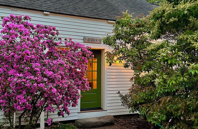 The Farmhouse At Shilo Farm, 4 miles from Portsmouth, 10 minutes from the Beach