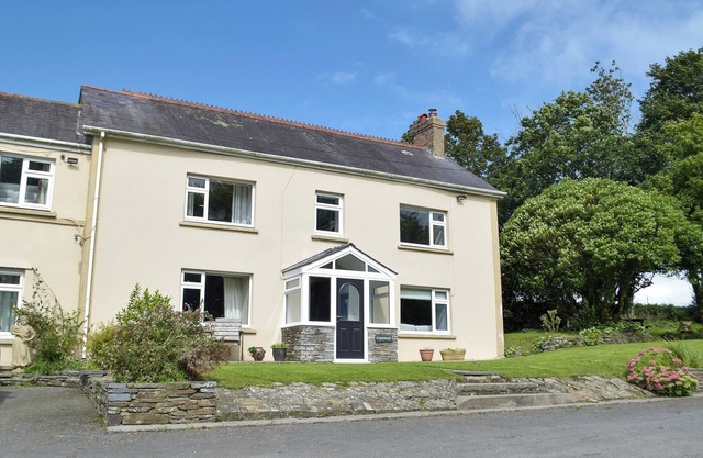 The Farmhouse - UK13183