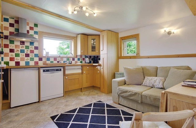 "The Ferns" One Bedroom Country Lodge