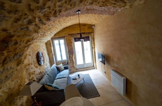 "The timeless": The Lodge near the Cèze.