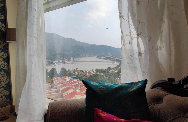 The Ganges Luxe Retreat by iTvara