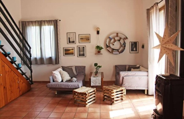 THE GARDEN OF ETNA - ETNA GARDEN COTTAGE