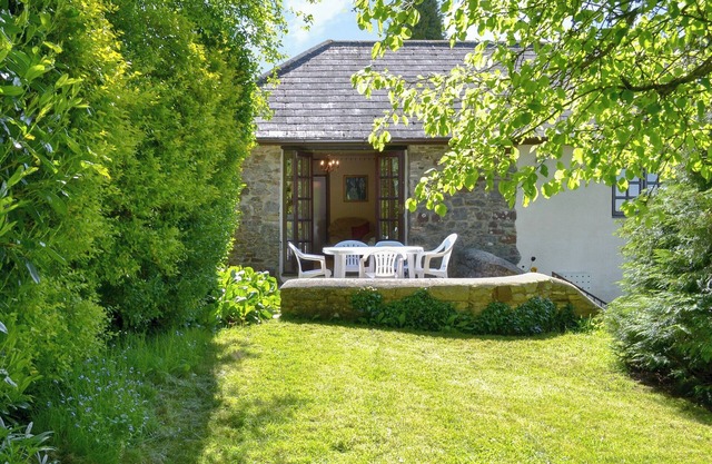 The Garden Room - 15536