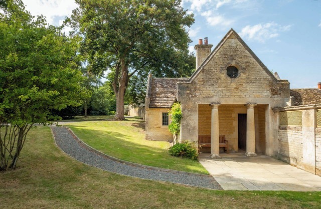 The Gate House Summar