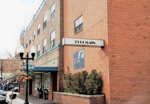 The George 316 an Art Deco Escape