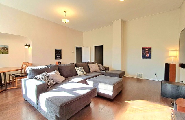 The Grant School, est. 1907