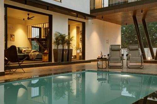 The Hanging Villa - A Luxury Pool Villa in Jaipur