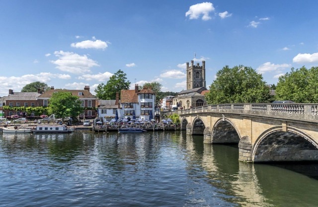 The Happy Cottage - Gorgeous newly renovated home, walk toHenley Town Centre