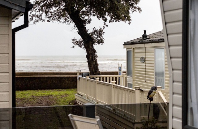 The Harris Hut - a fantastic new property on Sandhills Holiday Park, Mudeford