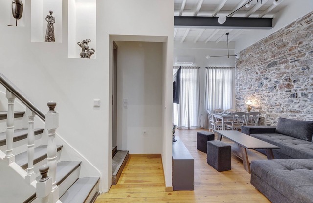 The Heart of Syra - Your Home in Ermoupolis