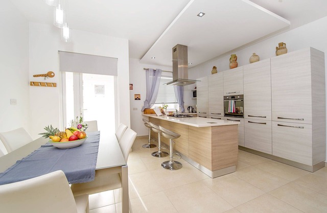 The Hillock North A1