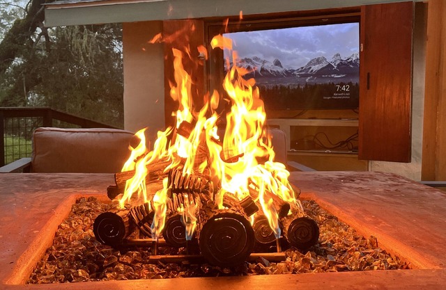 The Hobbit House: Avenue of The Giants Adventure! Hot Tub/Fire Pit/ 5BDR/King