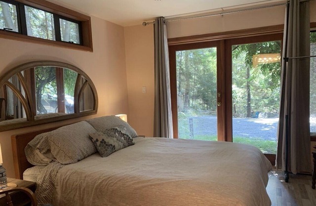 The Hobbit on Canopy Ridge Gabriola