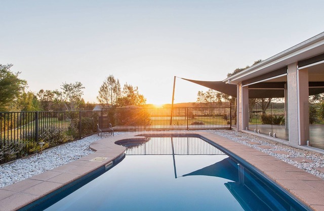 The Home Resort - Heated Pool and Tennis Court