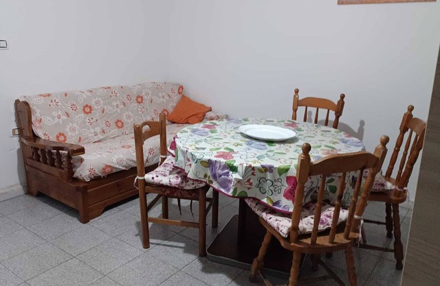 The house is located 100m from the sea complete with WiFi TV and air conditioning