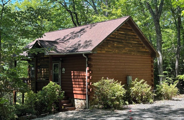 The Humble Bee Cabin