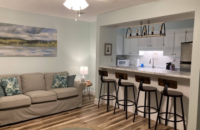 The “I Never Want To Leave” Stay - Entire Condo