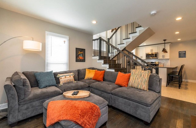 The Jackson★Walk around Hillsboro Village★Free Parking, 9 mins to downtown!
