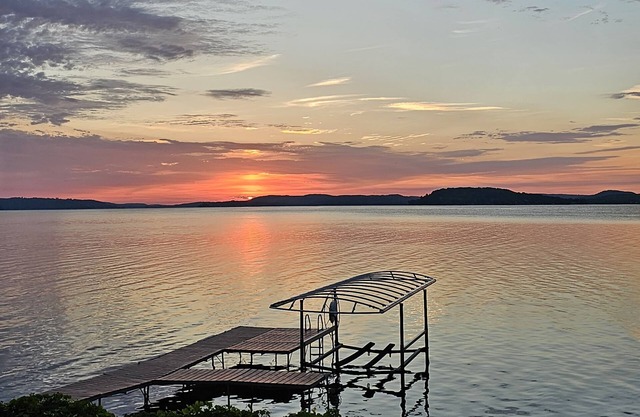 'The Lake Escape' Lakefront House w/Amazing Views!