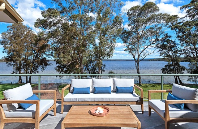 The Landing: Waterfront luxury + private boat ramp