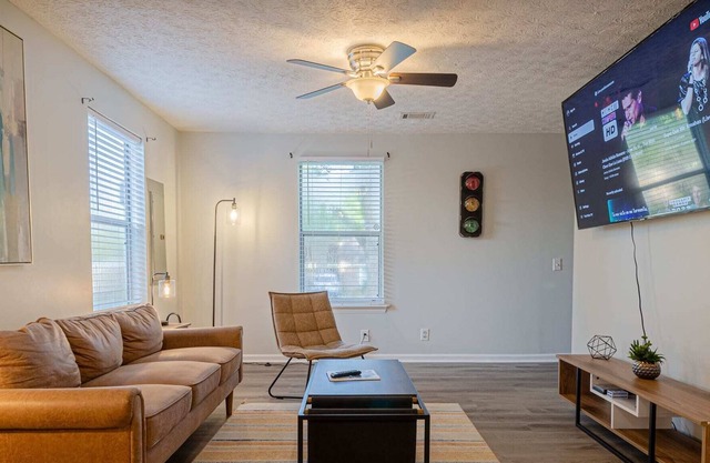 The Leisure Travel Stay Unit A