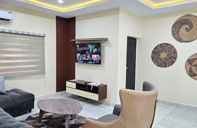 The Leneade - Bulow Apt. 8 (City Centre/Wuse 2)