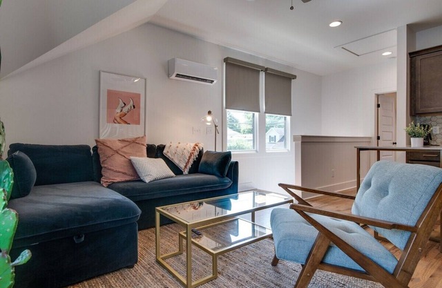 The Lennox: Stylish East Nashville Retreat