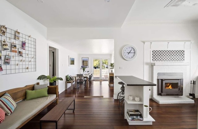 The Lighthouse - 3 bedroom Comfort and style in a quiet location