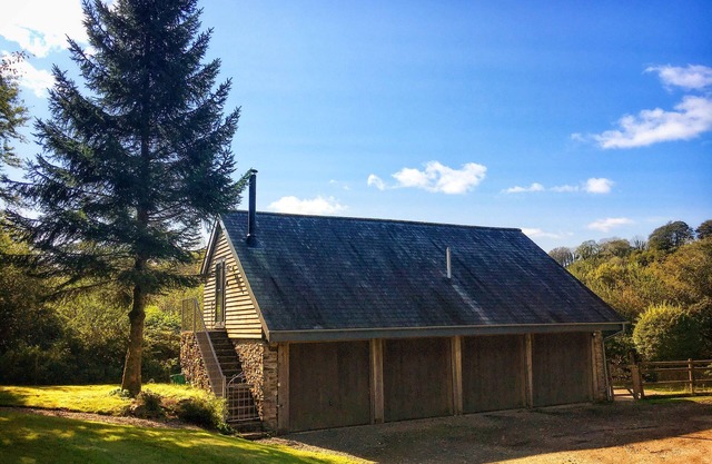 THE LINHAY, pet friendly, country holiday cottage in Lydford