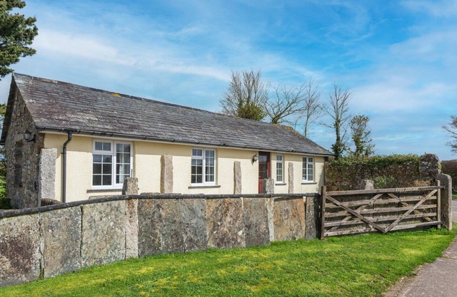 The Linhaye, a cottage in the countryside