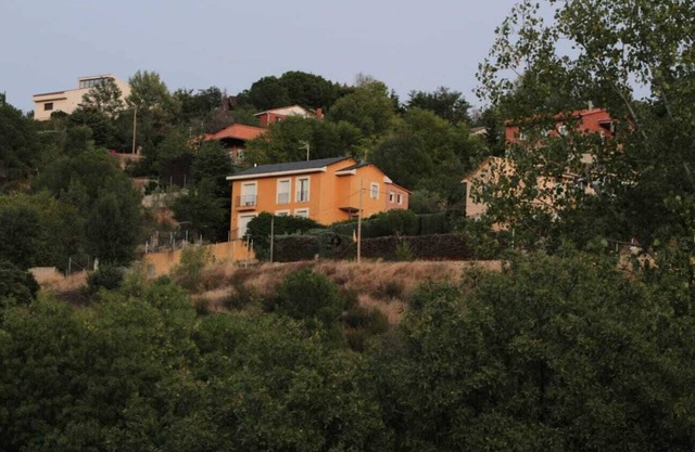 The Little House of Art. Country house located at the foot of the mountain. Beautiful views