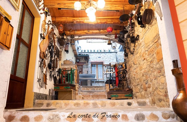 The Lodge [Franco's Court]