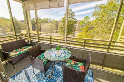 The Loft at Ocean Creek Resort w Oceanfront Pool