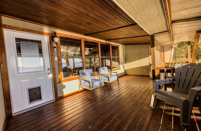 The Lookout Lake House
