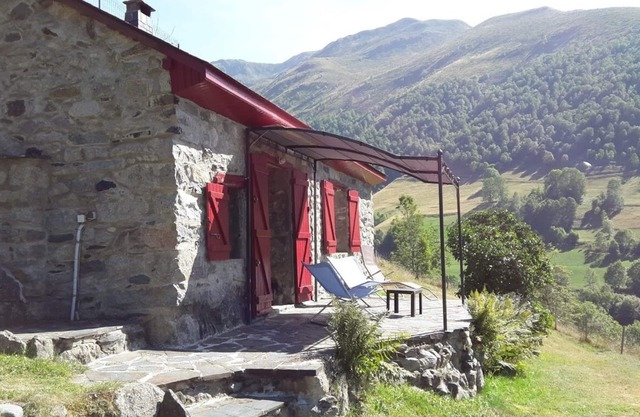 the Lountere, high mountain chalet, Pyrenees